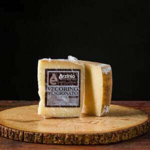 Formaggio pecorino stagionato