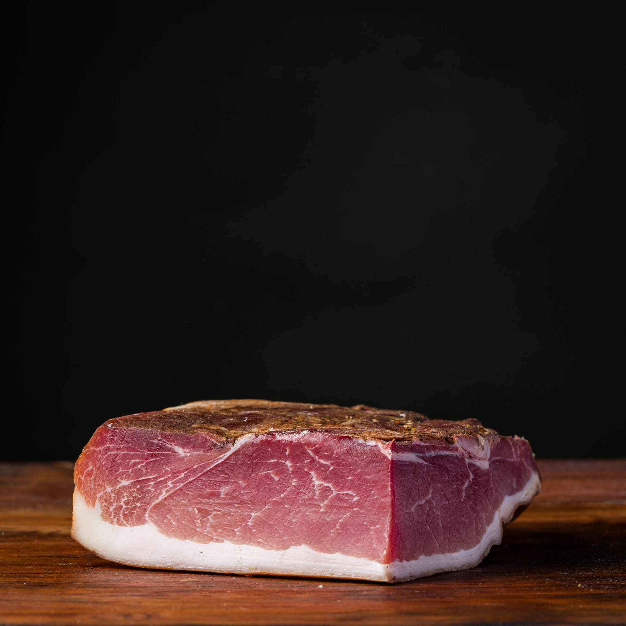 Featured image for “Speck affumicato al ginepro trancio”